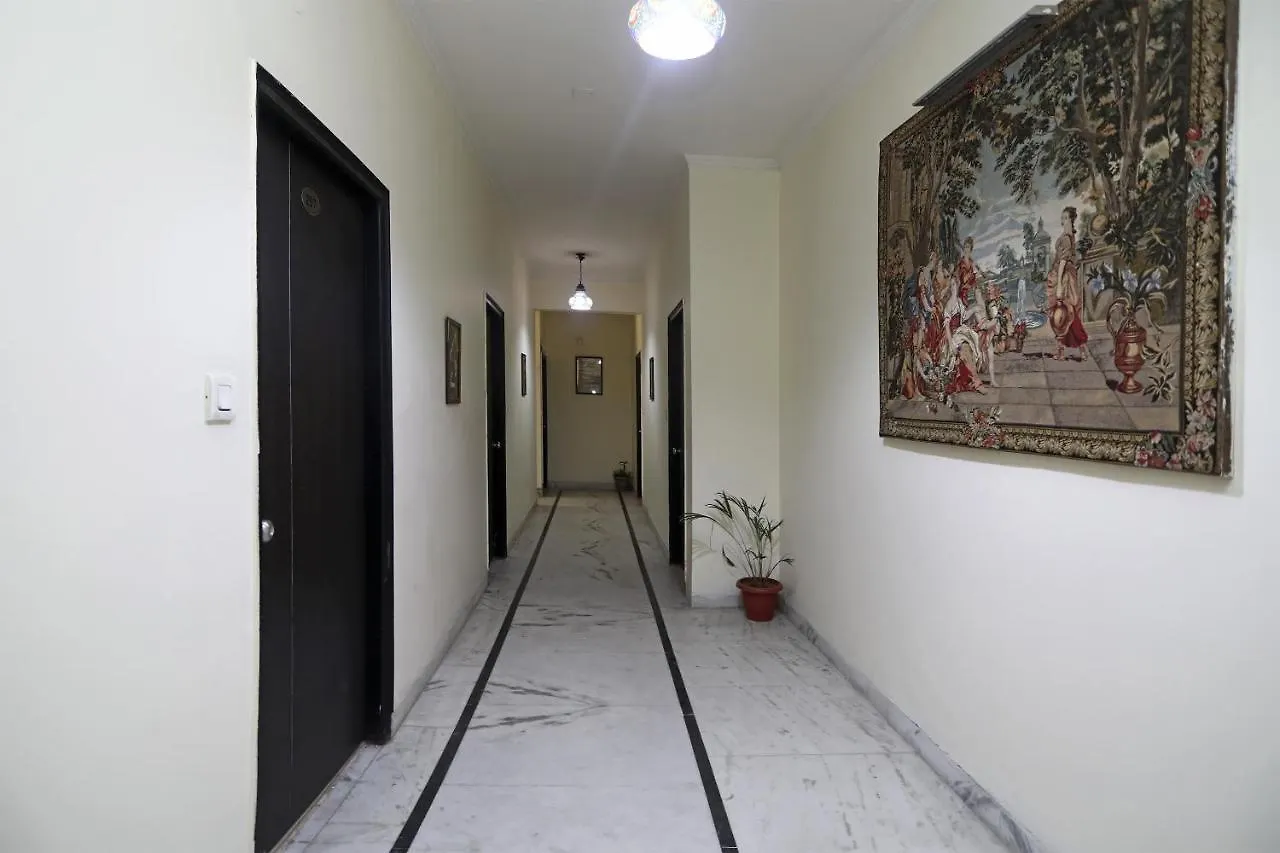 ***  Oyo 14875 The Imperial Residency Hotel Gurgaon India